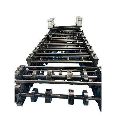 STRAIGHTENING MACHINE